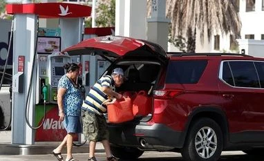 Fuel shortages worsen on sixth day of top US fuel pipeline outage Wawa gas station