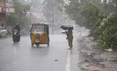 Monsoon advances in MP; IMD issues orange alert in 11 districts rains