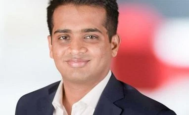 Flipkart hires Bain & Co partner Dinkar Ayilavarapu as VP-corp strategy Dinkar Ayilavarapu