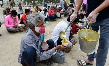 India saves 2 mn kids from dying, but 4 mn people go below nourishment line Hunger, Homeless, coronavirus, migrant workers, charity, poverty, poor, covid-19, lockdown