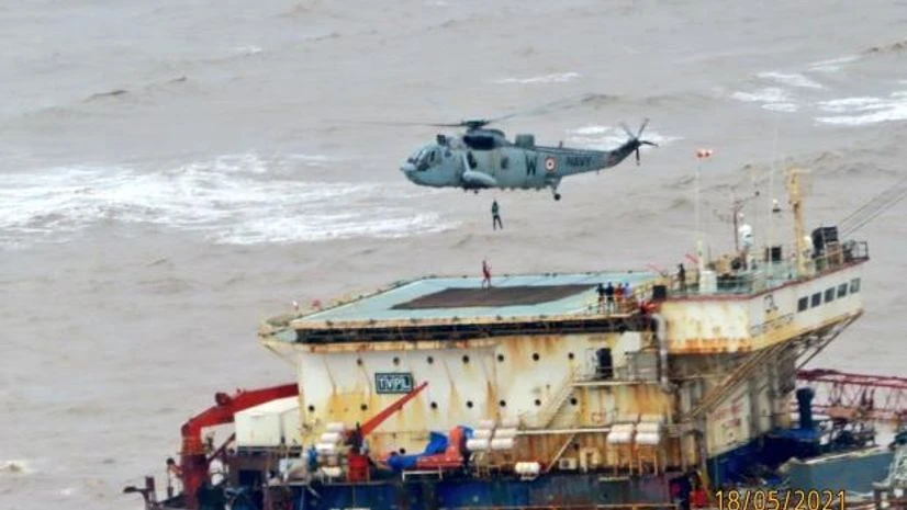 cyclone tauktae Photo: Twitter/indiannavy