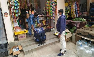 Kirana partners see 30% rise in monthly delivery incomes in 2020: Flipkart flipkart kirana partners