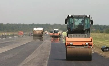 3,385 km of national highways constructed so far in current fiscal: MoRTH Road contruction, infrastructure projects, highways