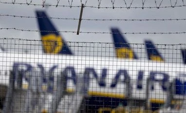 Belarus fakes bomb threat, diverts flight to get journo in 'Soviet manner' flight