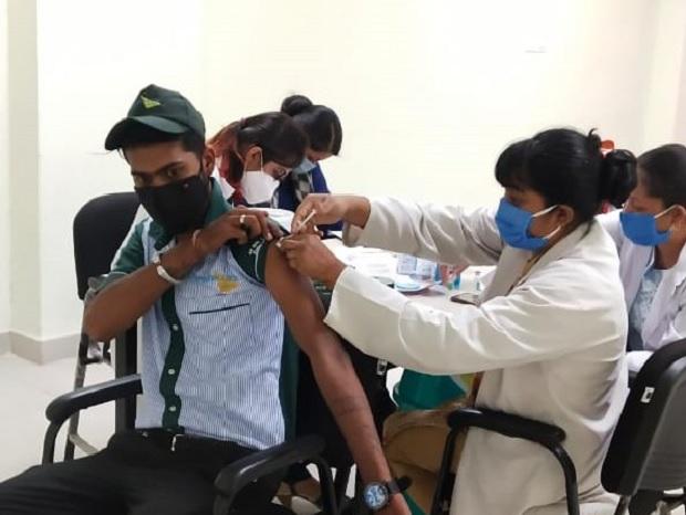SIS completes 100k vaccinations for employees across India in record time