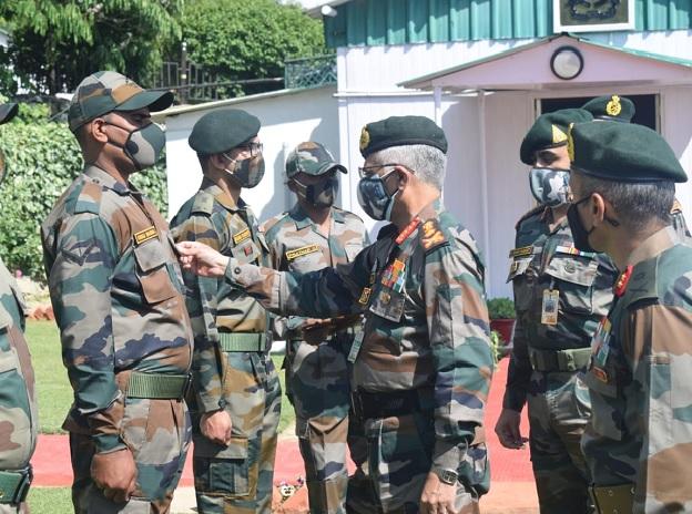 Troops in Kashmir battling both Pak-abetted terror and Covid: Army chief