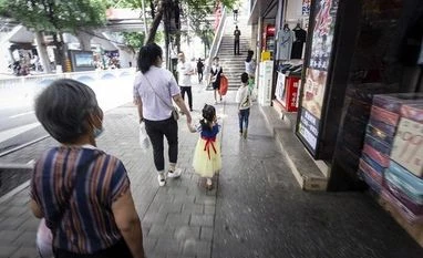 China turns first major country to let preschoolers have emergency vaccine Chinese Preschoolers