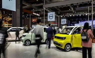 China's best selling EV maker betting on cult status to sell a million cars Chinese Electric Vehicles