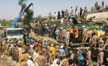Death toll rises to 65 in Pakistan's deadly train accident: Media train accident pakistan