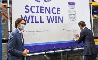 Thousands protest vaccine mandates, Covid restrictions in Canada coronavirus, pfizer, vaccine, covid-19, science, Canada's Prime Minister Justin Trudeau, Belgium's Prime Minister Alexander De Croo