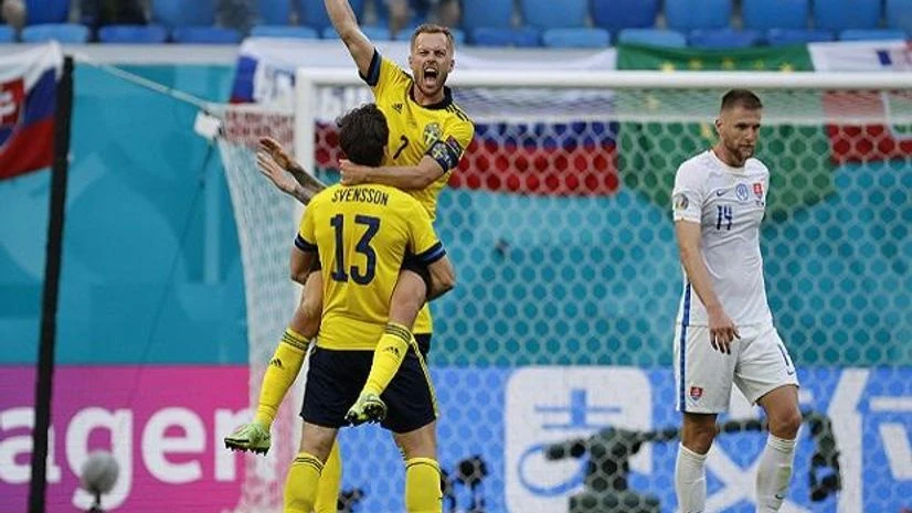 Sweden's Sebastian Larsson, Gustav Svensson, Euro 2020 Sweden's Sebastian Larsson, Gustav Svensson, Euro 2020