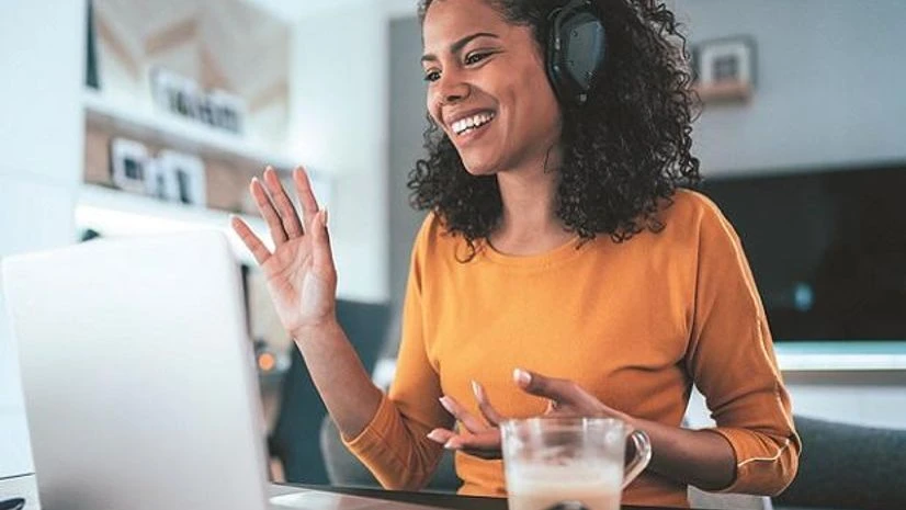 Social audio, podcast, social media, clubhouse, twitter space Social audio, podcast, social media, clubhouse, twitter space