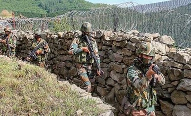 Agnipath scheme: Army to recruit 40,000 soldiers in coming months Indian Army soldiers