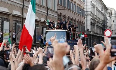 Italy logs 35,000 new Covid cases on Friday, sees jump in infection rate Italy, Coronavirus, Euro 2020 celebrations