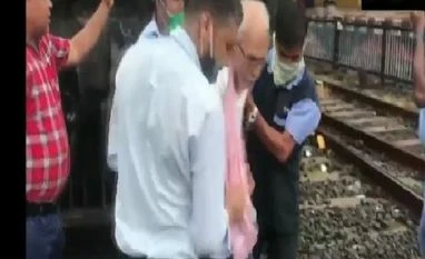 Mumbai: Driver halts train in time, saves life of old man crossing tracks Train