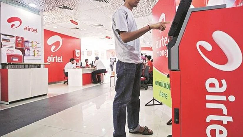airtel For retail customers, the prices of Airtel's postpaid plans start at Rs 399 per month, while for corporate customers it is Rs 299. The earlier postpaid corporate plans started at Rs 199, which has been revised to Rs 299