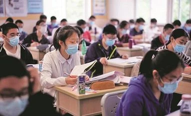 China: Parents and teachers are divided amid crackdown on private tutoring China tests