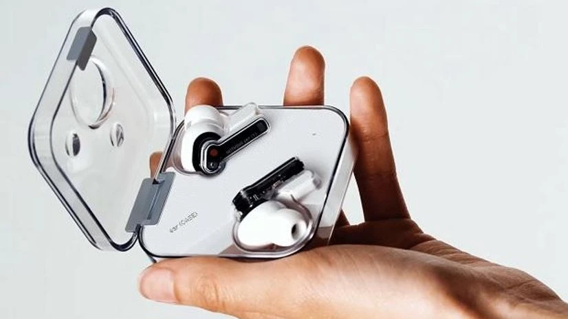 Nothing ear (1) Nothing ear (1)