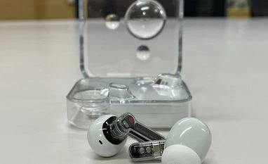 Nothing ear (1) pre-orders start today at 12 pm on Flipkart: Price, offers Nothing ear (1)