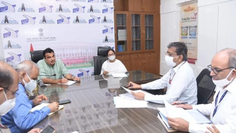 mamata It'd be great if Bengal gets EV manufacturing industry: Mamata to Gadkari