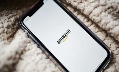 New Amazon shopping cart lets users scan & pay to skip checkout lines Amazon