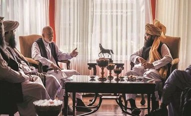 Afghanistan turmoil: Taliban meets Karzai in talks to form govt Hamid Karzai