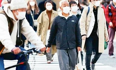 Covid: Japan confirms first known local Omicron transmissions Japan