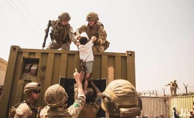 In Kabul, a fearful wait for United States to deliver on evacuation vow afghanistan