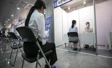 South Korea reports 2 deaths linked to Omicron variant of Covid-19 Coronavirus, South Korea