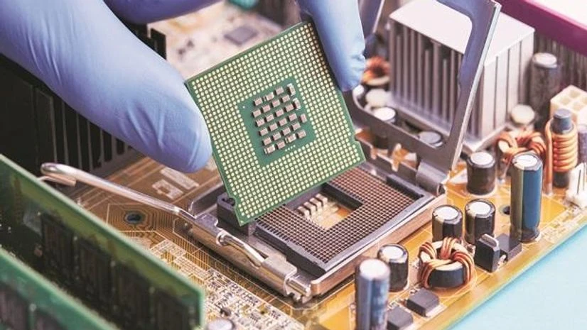 IT hardware, electronics IT hardware, electronics