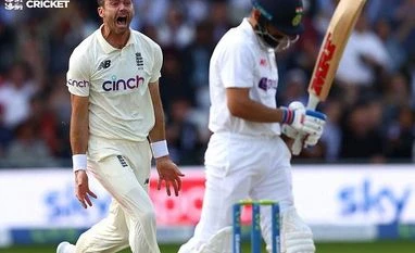 Eng vs Ind: If Kohli gets going he can be very destructive, says Anderson James Anderson celebrates after taking the wicket of Virat Kohli. Photo: @englandcricket