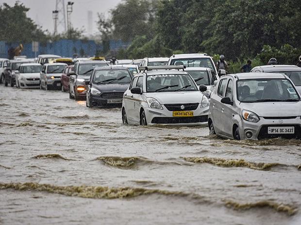 IMD forecasts heavy rain in south Bengal