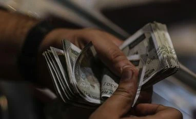 No plan to replace Mahatma Gandhi on Indian currency notes, clarifies RBI rupee