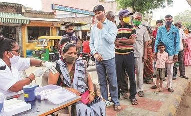 Over 801.3 mn Covid-19 vaccine doses provided to states, UTs: Centre vaccination