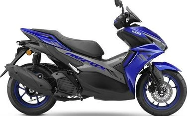 Yamaha drives in new 155 cc scooter Aerox 155, updated YZF-R15 range Yamaha Aerox