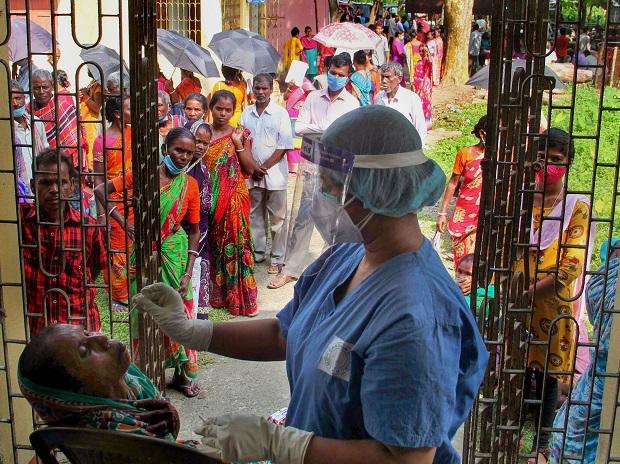 Coronavirus LIVE: India records 31,957 cases in a day; US dds over 130,000