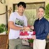 Tokyo Olympics gold medallist Neeraj Chopra meets Abhinav Bindra