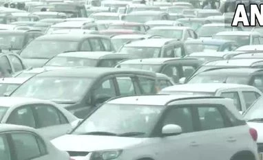 Massive traffic snarls in Delhi's border areas amid Bharat Bandh traffic jam delhi