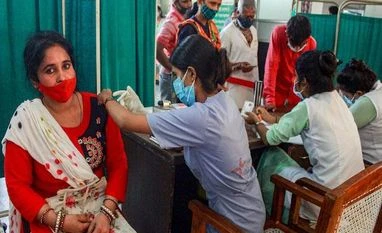 Delta variant of Covid-19 detected in 99% samples: Delhi govt data Coronavirus vaccine, Covid-19 vaccine,