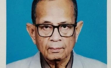 Only way was to compare job survey with 7-year-old census: S P Mukherjee S P Mukherjee