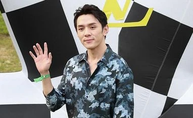 China's 'Lipstick Brother' livestream logs $2 billion in a day Lipstick Brother