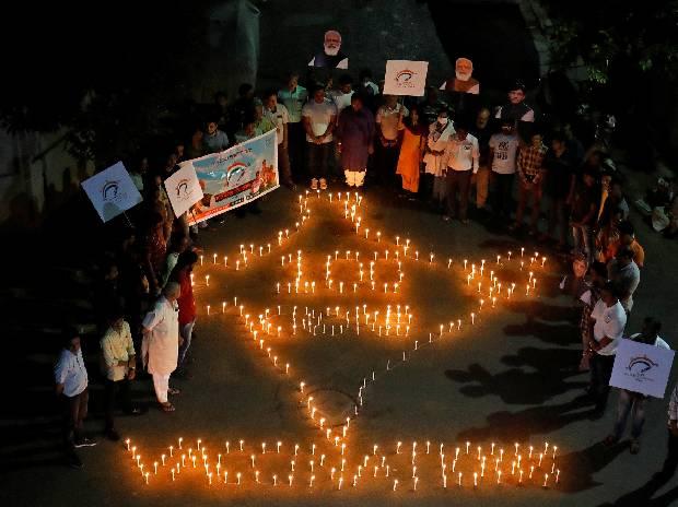 DATA STORY: India logs 15,786 cases; vaccination crosses 1 bn milestone