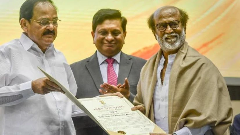rajinikanth Vice President M Venkaiah Naidu presents Dadasaheb Phalke Award to film actor Rajinikanth, at the 67th National Film Awards presentation ceremony, at Vigyan Bhawan in New Delhi (Photo: PTI)