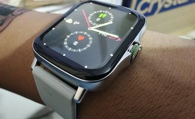 Minix Vega smartwatch review: Great on looks, so-so on functionality Minix vega