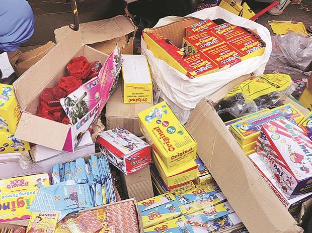 281 people arrested in Delhi for violating firecracker ban, shows data 281 people arrested in Delhi for violating firecracker ban, shows data