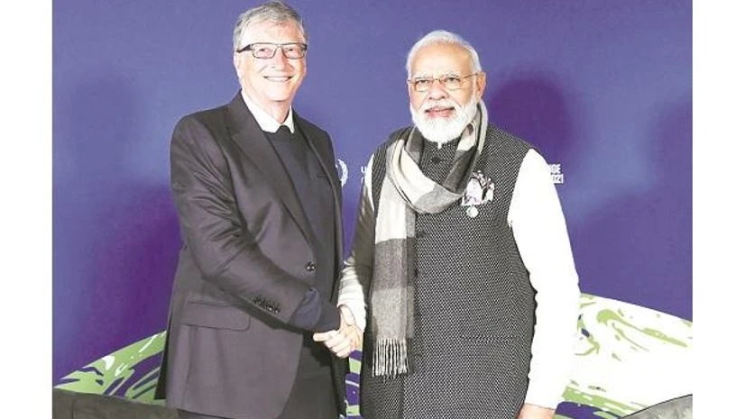 PM Narendra Modi with Microsoft co-founder Bill Gates in Glasgow PM Narendra Modi with Microsoft co-founder Bill Gates in Glasgow