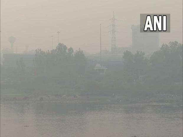 Fireworks led to major changes in pollution levels on Diwali: DPCC Fireworks led to major changes in pollution levels on Diwali: DPCC