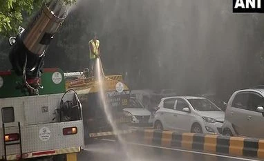 Favourable wind speed bring Delhi's air pollution level down marginally Delhi, air pollution