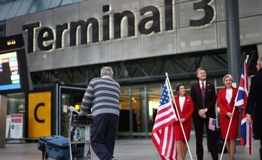 London's Heathrow Airport extends passenger cap to October Heathrow airport