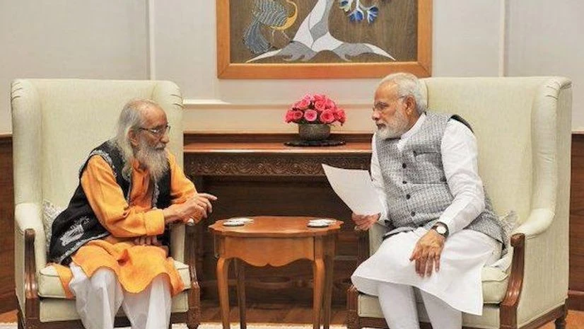 PM Modi with Babasaheb Purandare PM Modi with Babasaheb Purandare